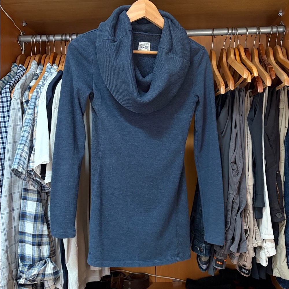 Converse One Star Navy Sweater